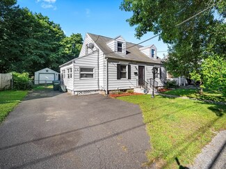 216 Windemere St, Springfield, MA 01104