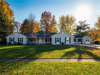 32401 Birchwood Ln, Avon Lake, OH 44012