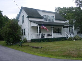 12 Bell St, Gorham, NH 03581