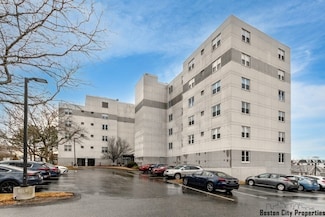 20 Rockland House Rd Unit 104, Hull, MA 02045