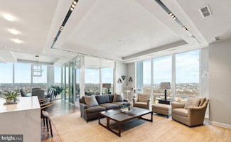 1781 N Pierce St Unit 2201, Arlington, VA 22209