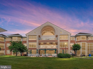 7101 Bay Front Dr Unit 204, Annapolis, MD 21403