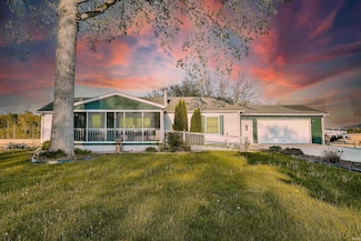 2828 N Williamson Dr, Warsaw, IN 46582