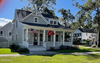 3 Wrights Point Ln, Beaufort, SC 29902