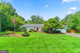 4324 Brookside Dr, Alexandria, VA 22312