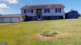 235 Forsythia Ln, Petersburg, WV 26847