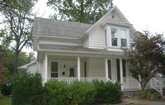 223 S Center St, Bremen, IN 46506