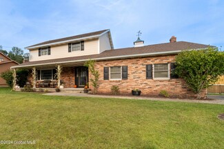 2010 Anthony Dr, Schenectady, NY 12303