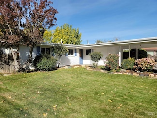 2220 Cherry Ln, Boise, ID 83705