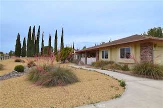 19180 Osceola Rd, Apple Valley, CA 92307