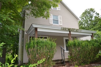 352 Palmer St, Gowanda, NY 14070