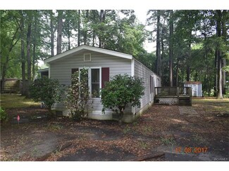 17103 Lansmill Dr, South Chesterfield, VA 23834