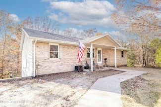 11421 Valley View Ct, Holts Summit, MO 65043