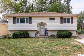 8105 Valley Rd, La Vista, NE 68128