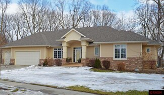 405 Diamond Creek Rd, Mankato, MN 56001