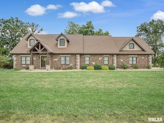 432 Indian Trail Dr, Pinckneyville, IL 62274