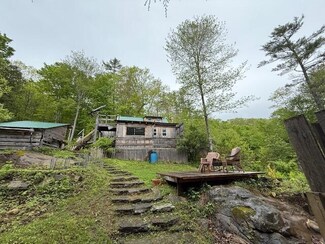103 Fellows Rd, Winthrop, ME 04364