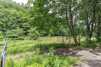 99999 Sugar Camp Rd, Marshall, NC 28753