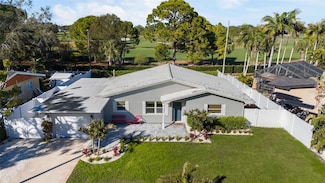 638 Mehlenbacher Rd, Belleair, FL 33756