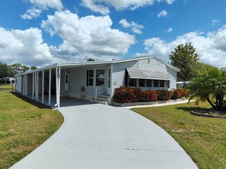 6786 Yedra Ave, Fort Pierce, FL 34951