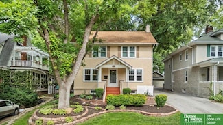 515 S 55th St, Omaha, NE 68106