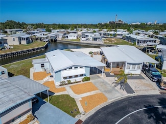 126 W Saint Johns Way, Apollo Beach, FL 33572