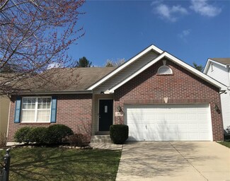 413 Tailfeather Dr, Belleville, IL 62221