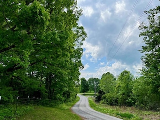 396 Turkey Town Rd, Hilham, TN 38568