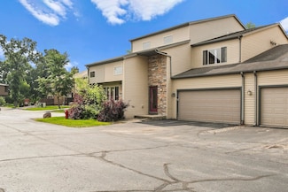 511 Knightsbridge Rd Unit 511, Waunakee, WI 53597