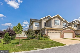 105 Elton Farm Cir, Glen Mills, PA 19342