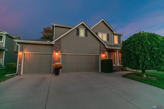 5810 Caymus Ct, Lincoln, NE 68526