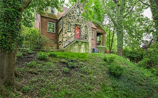 21 Bryn Mawr Rd, Pittsburgh, PA 15221