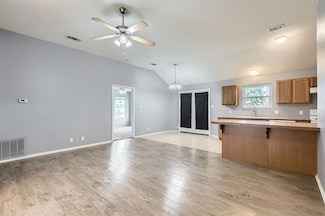 224 Copper Ln, Jarrell, TX 76537