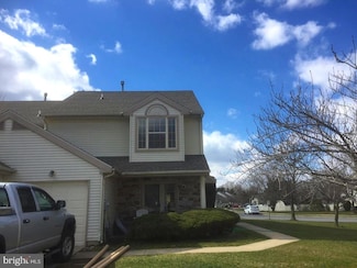 2 Fox Meadow Dr, Gloucester Township, NJ 08081