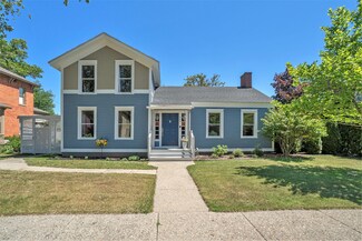 469 W Webster Ave, Muskegon, MI 49440