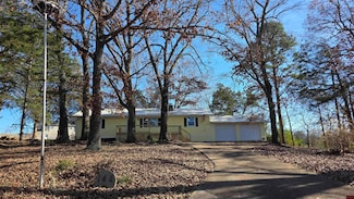 142 Walnut Cir, Yellville, AR 72687