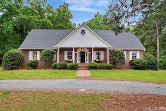 333 Bethany Dr, South Hill, VA 23970
