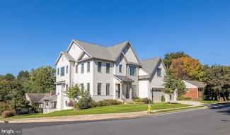 5527 32nd St N, Arlington, VA 22207