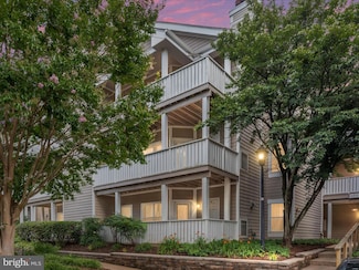14309 Climbing Rose Way Unit 204, Centreville, VA 20121