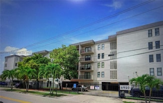 6950 W 6th Ave Unit 320, Hialeah, FL 33014