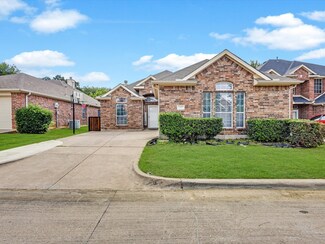 3107 Willowdale Dr, Arlington, TX 76016