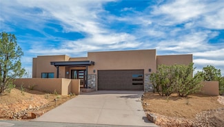 32 Tierra Antigua, Santa Fe, NM 87506