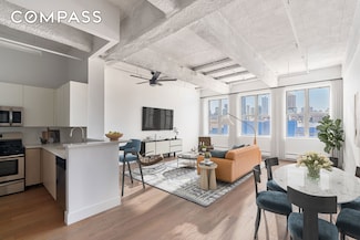 275 Park Ave Unit 4V, Brooklyn, NY 11205