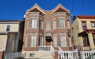 4523 Harrison Place Unit 1R, Union City, NJ 07087