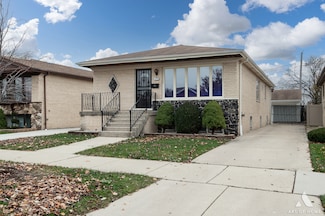 4937 N Sayre Ave, Chicago, IL 60656