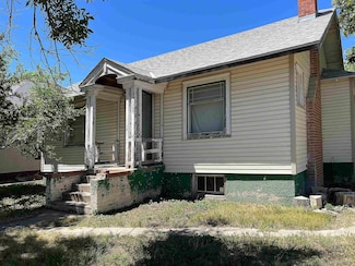 1309 10th St, Wheatland, WY 82201