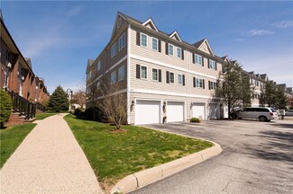 667 Metacom Ave Unit 16, Bristol, RI 02809