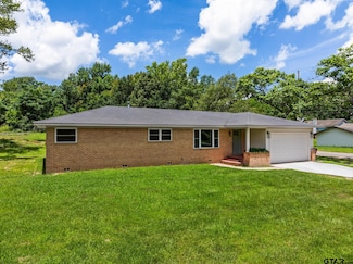 800 Holbrook St, Mount Vernon, TX 75457