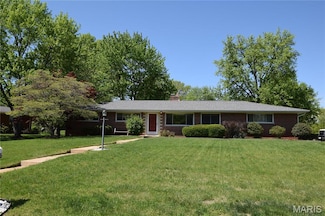 11817 Helta Dr, Saint Louis, MO 63128