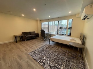 1028 Commonwealth Ave Unit 202, Boston, MA 02215